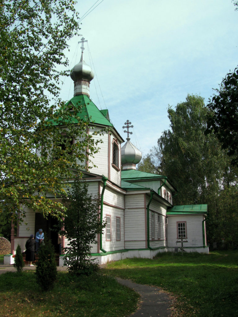 Великодворье владимирская область. Храм Параскевы пятницы с Великодворье. Великодворье Владимирская. Великодворье поселок Владимирской. Деревня Великодворье Владимирская область.