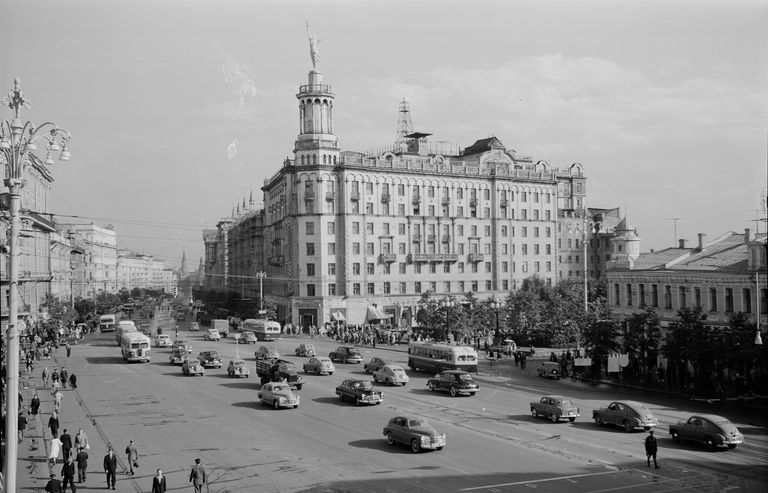 Объяснено название знаменитого «дома под юбкой» в Москве